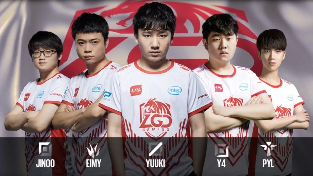 然后低下头 然后低下头